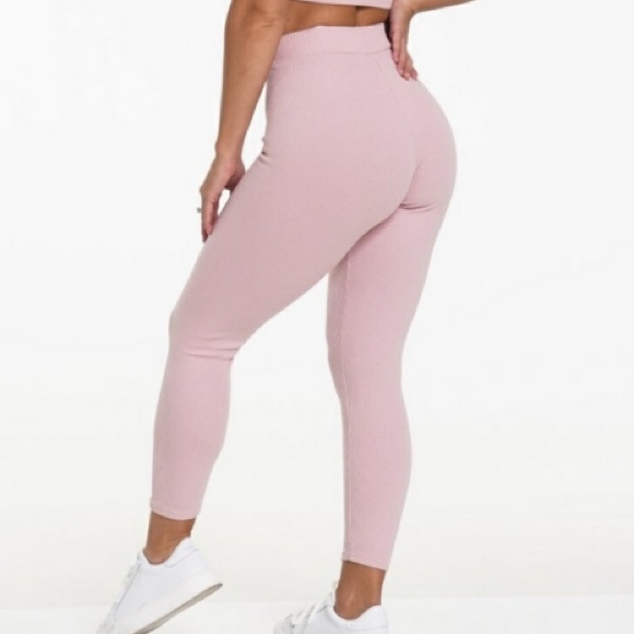 NVGTN Lounge Set DISCOUNTED SHIP for 12H - Picture 6 of 8